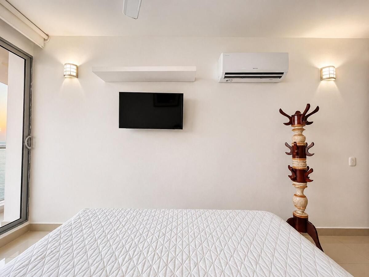 Beachfront Jacuzzi Pool Sauna Gym * Cartagena