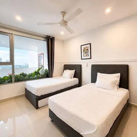 Apartamento Beachfront Jacuzzi Pool Sauna Gym