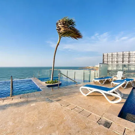 Apartamento Beachfront Jacuzzi Pool Sauna Gym